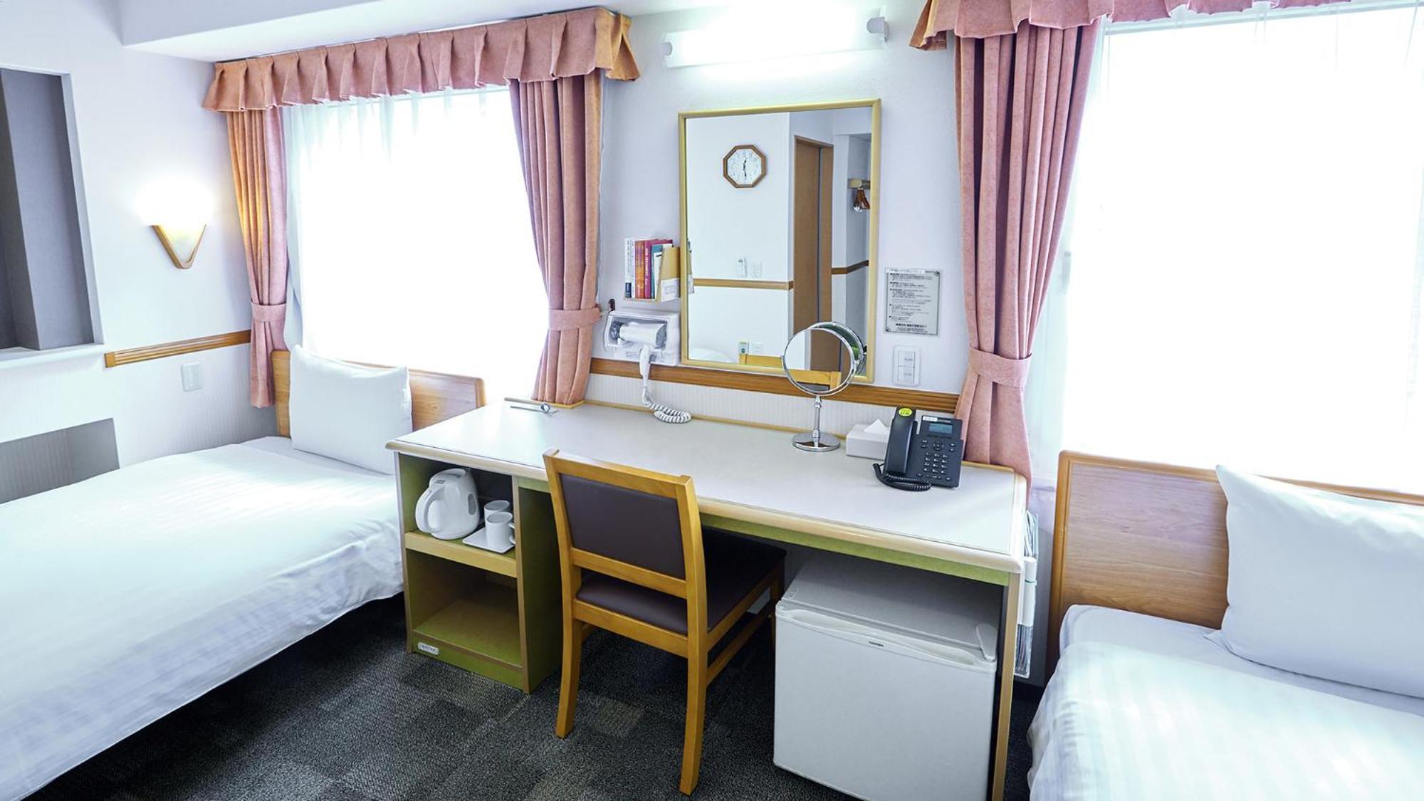 Toyoko Inn Kokura-Eki Minami-Guchi Кіта-Кюшю Номер фото