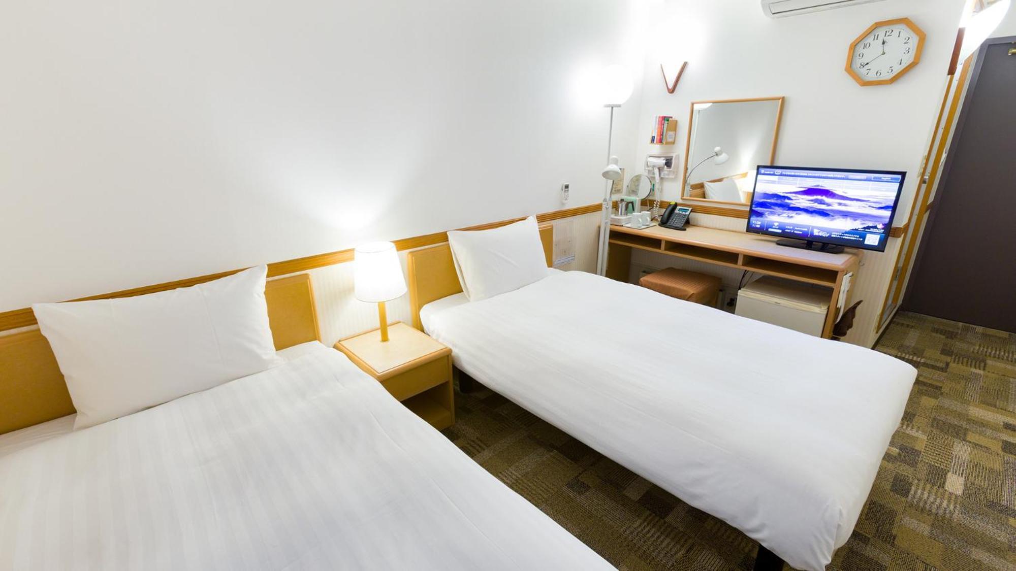 Toyoko Inn Kokura-Eki Minami-Guchi Кіта-Кюшю Номер фото
